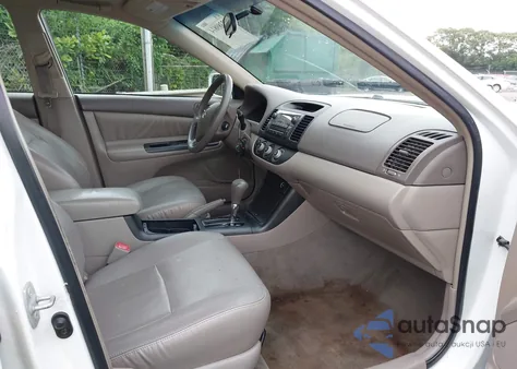 2006 Toyota Camry Le z USA, uszkodzony, nr VIN 4T1BE32K66U642231